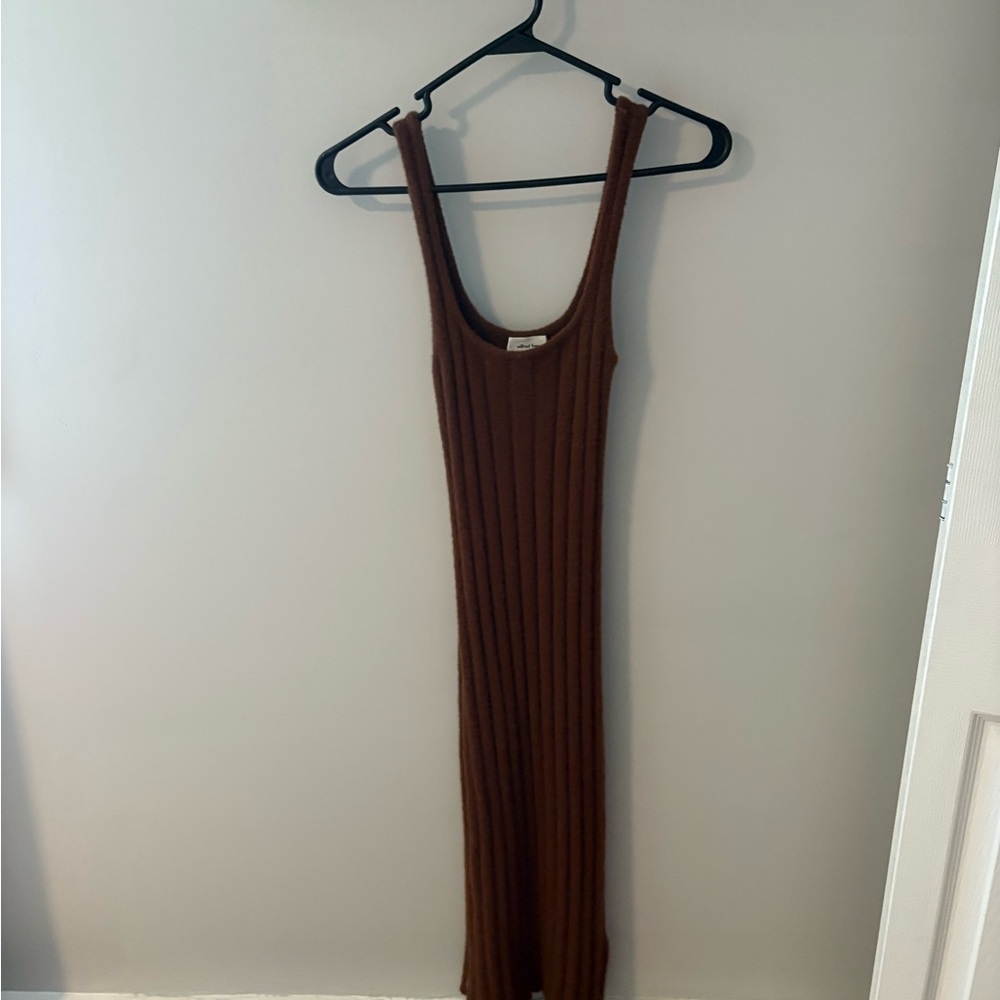 Wilfred Free Brown Ribbed Midi Dress
